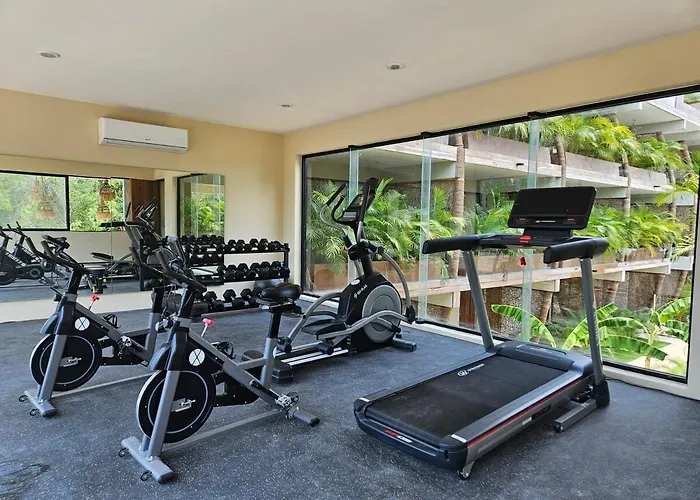 Ph Balcony With Jacuzzi, Gym & Pool Appartement *